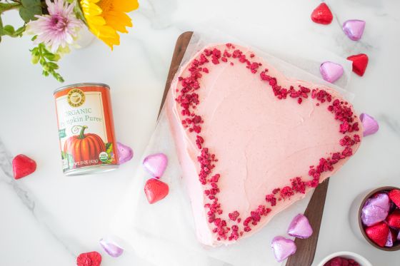 Eggless chocolate heart cake